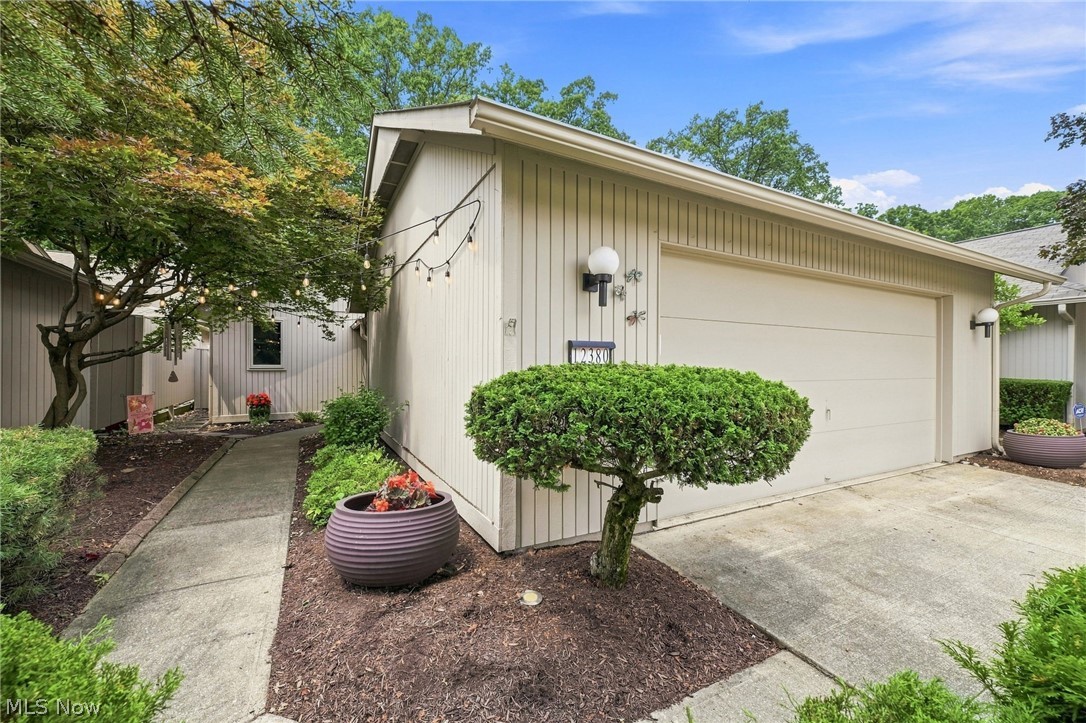 12380 Kronos Court Strongsville OH 44149