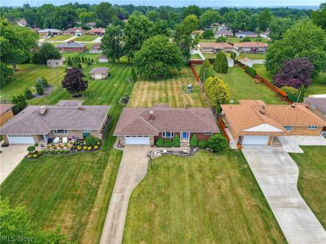 855 Nemet Drive Seven Hills OH 44131