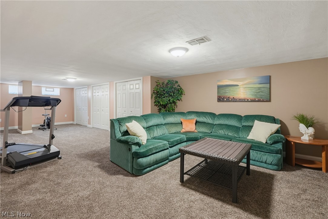 855 Nemet Drive Seven Hills OH 44131