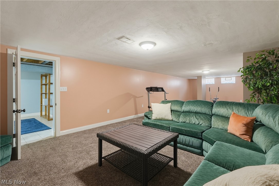 855 Nemet Drive Seven Hills OH 44131