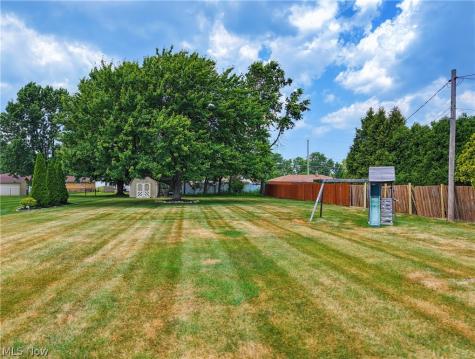 855 Nemet Drive Seven Hills OH 44131