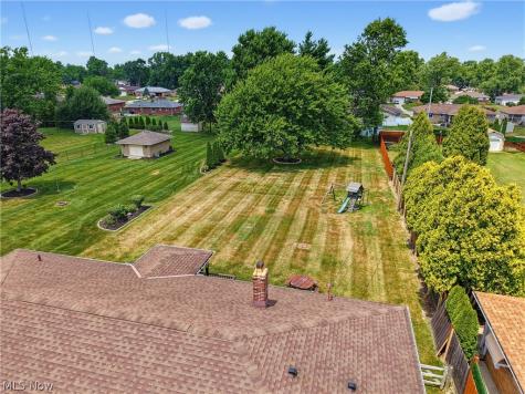 855 Nemet Drive Seven Hills OH 44131