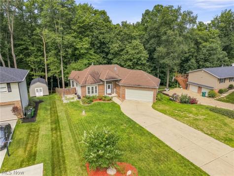 7361 Stonehill Avenue NW Canal Fulton OH 44614