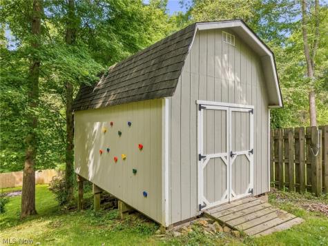 7361 Stonehill Avenue NW Canal Fulton OH 44614