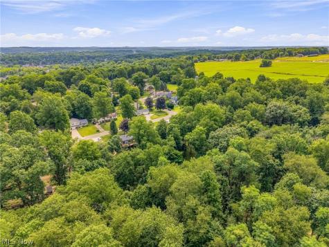 7361 Stonehill Avenue NW Canal Fulton OH 44614