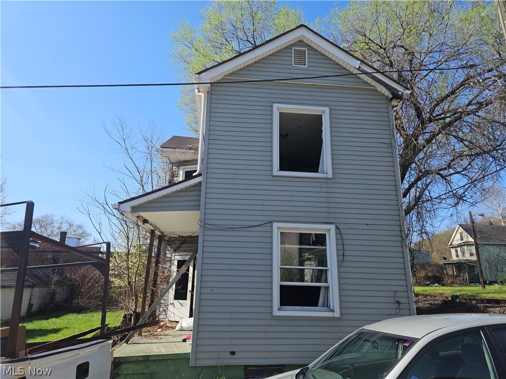 612 Ross Street Steubenville OH 43952