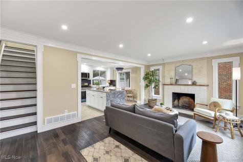 24011 Bruce Road Bay Village OH 44140