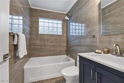 24011 Bruce Road Bay Village OH 44140