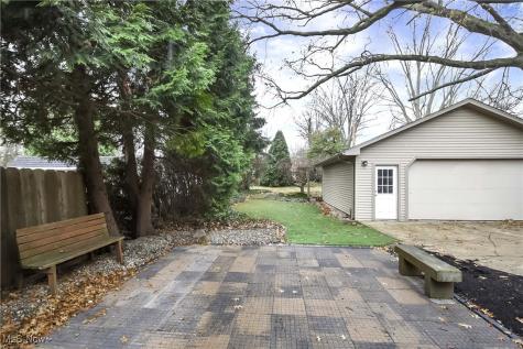 24011 Bruce Road Bay Village OH 44140