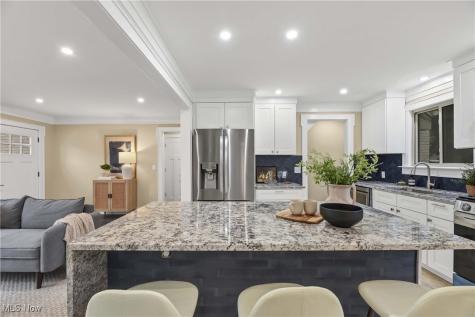 24011 Bruce Road Bay Village OH 44140