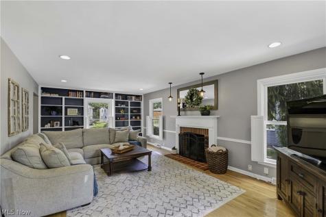 1705 Southbend Drive Rocky River OH 44116