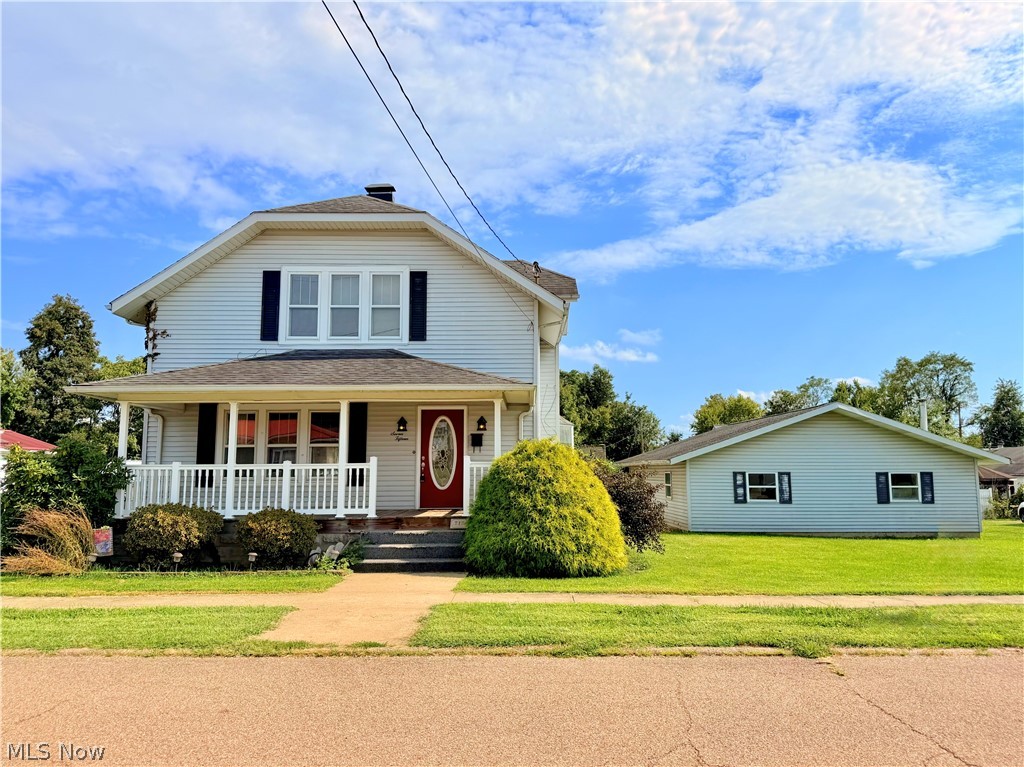 715 Pomeroy Pike Belpre OH 45714