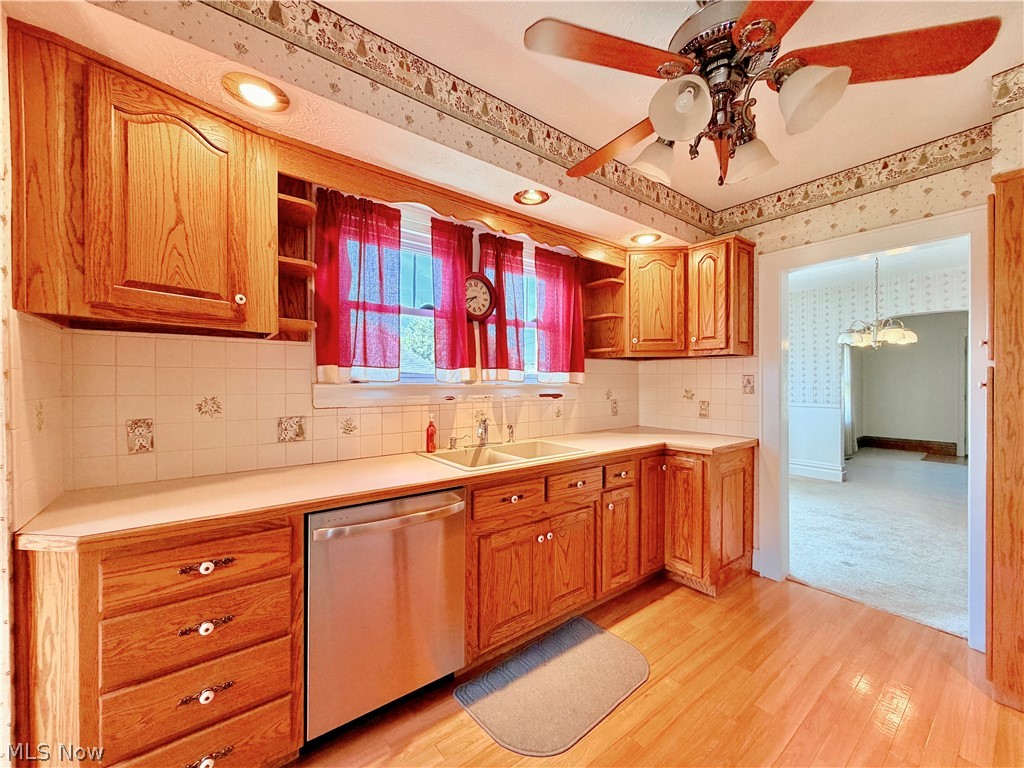 715 Pomeroy Pike Belpre OH 45714