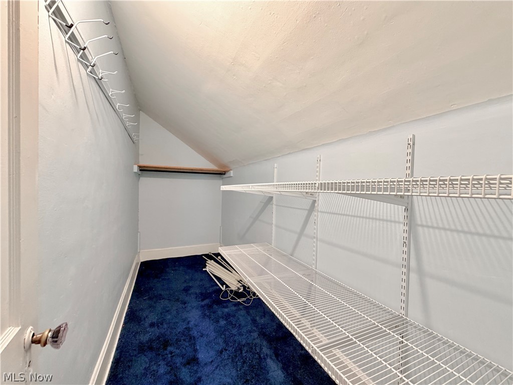715 Pomeroy Pike Belpre OH 45714
