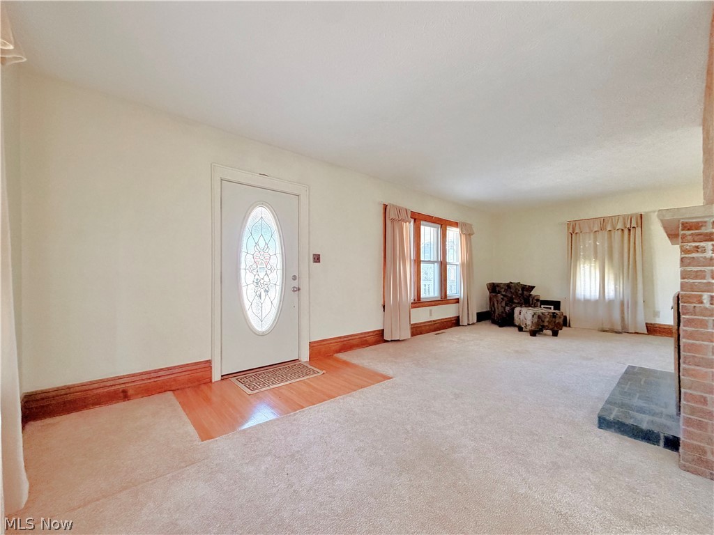 715 Pomeroy Pike Belpre OH 45714