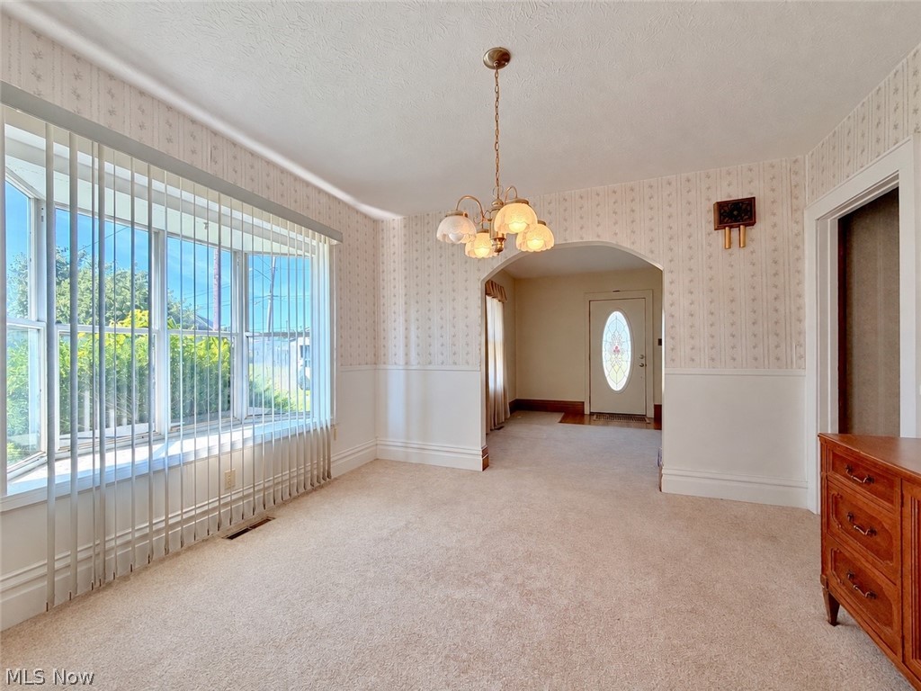 715 Pomeroy Pike Belpre OH 45714