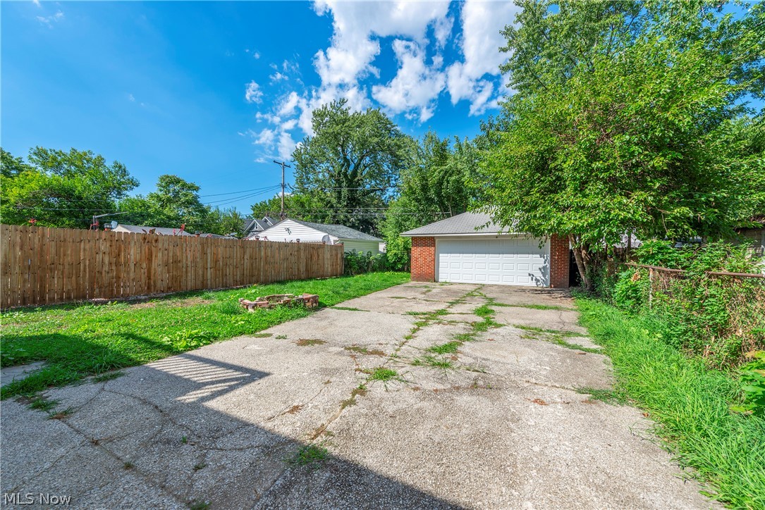 10402 Almira Avenue Cleveland OH 44111