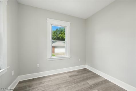 10402 Almira Avenue Cleveland OH 44111