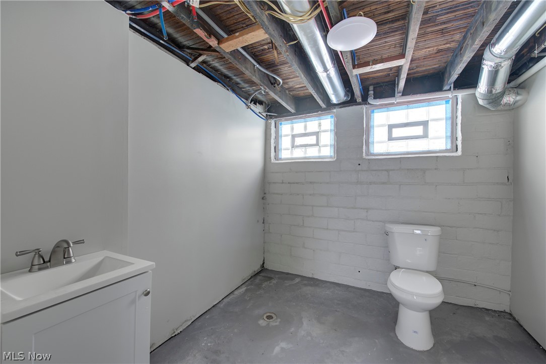 10402 Almira Avenue Cleveland OH 44111