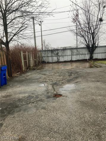 4364 E 154th Street Cleveland OH 44128