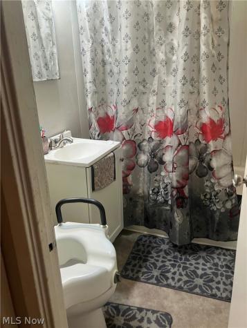 4364 E 154th Street Cleveland OH 44128