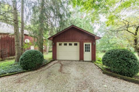 2085 Stine Road Peninsula OH 44264