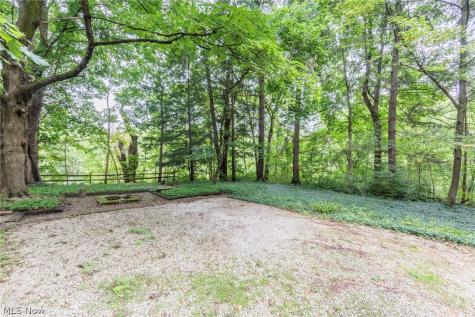 2085 Stine Road Peninsula OH 44264