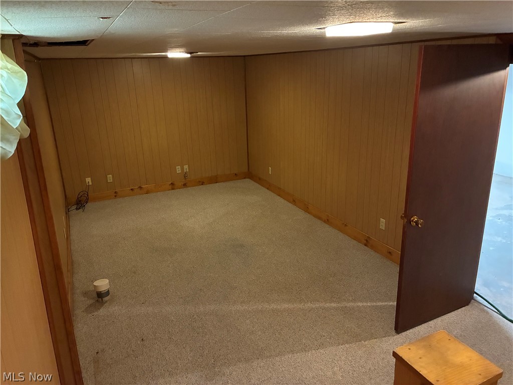 1629 Woodland Drive Coshocton OH 43812