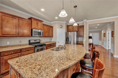 37852 Ashfield Way North Ridgeville OH 44039