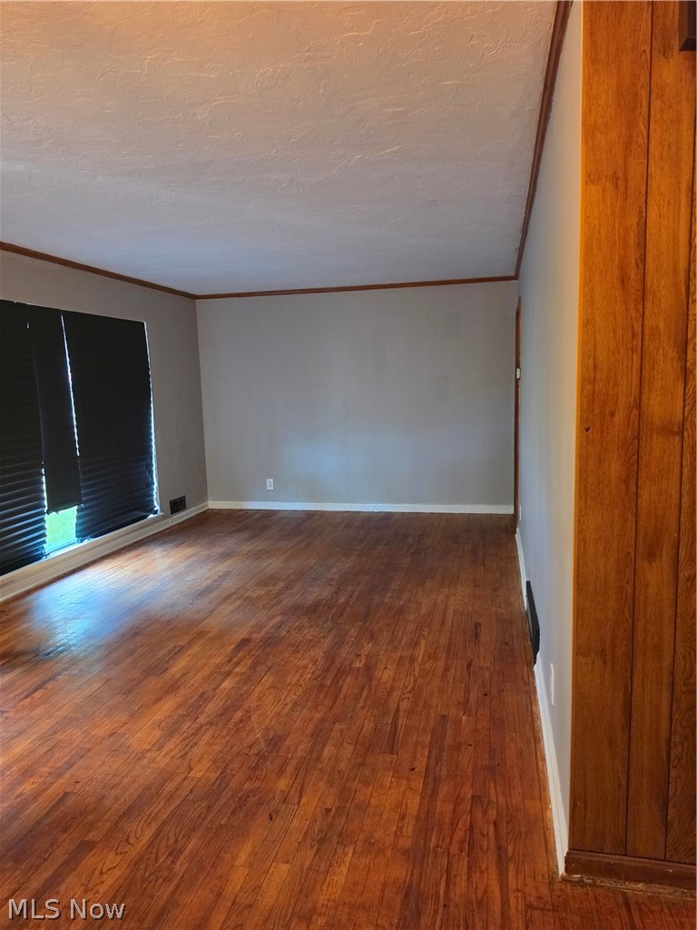 1925 Ridgehill Road Cleveland OH 44121