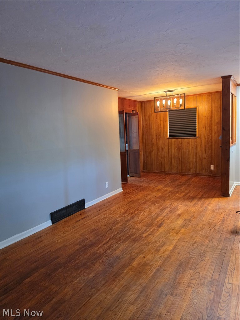 1925 Ridgehill Road Cleveland OH 44121