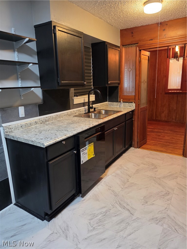 1925 Ridgehill Road Cleveland OH 44121