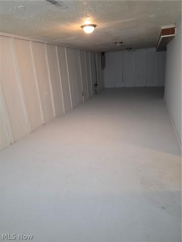 1925 Ridgehill Road Cleveland OH 44121