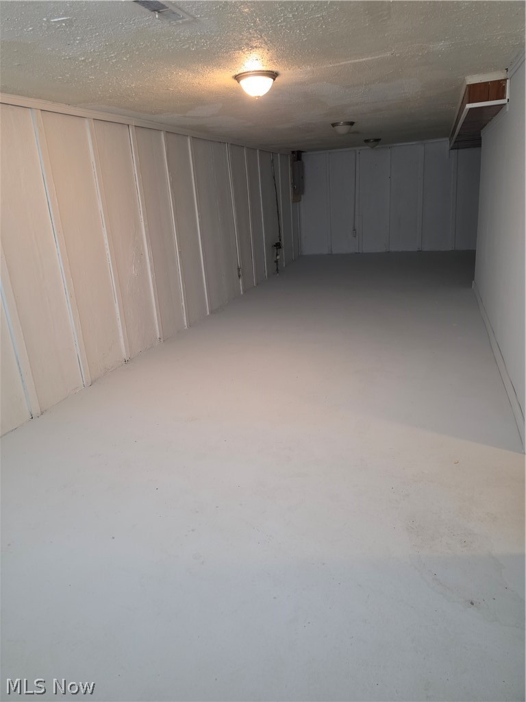 1925 Ridgehill Road Cleveland OH 44121