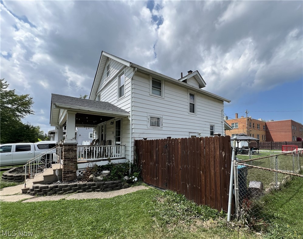1891 E 33rd Street Lorain OH 44055