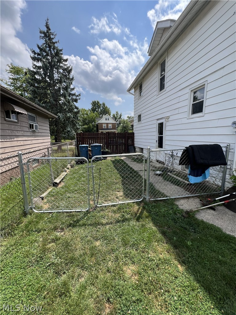 1891 E 33rd Street Lorain OH 44055