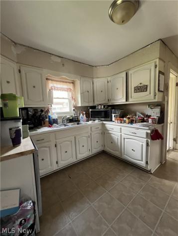 1891 E 33rd Street Lorain OH 44055