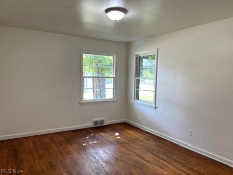 3726 Sunset Boulevard Youngstown OH 44502