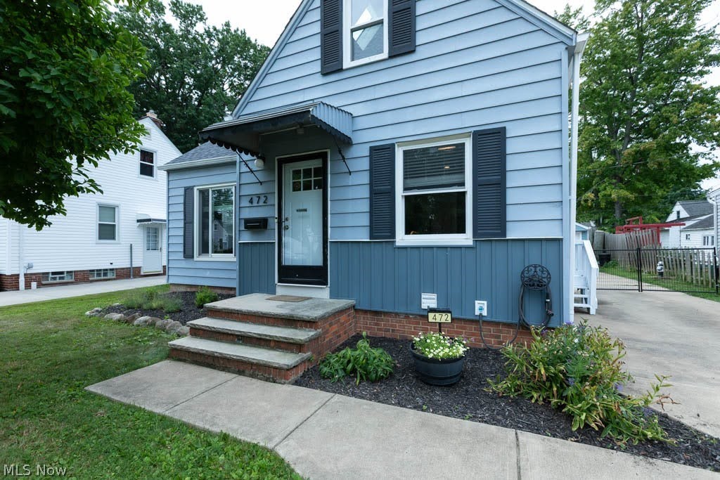 472 E 329th Street Willowick OH 44095
