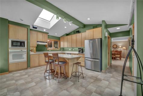 32668 Deerspring Court North Ridgeville OH 44039
