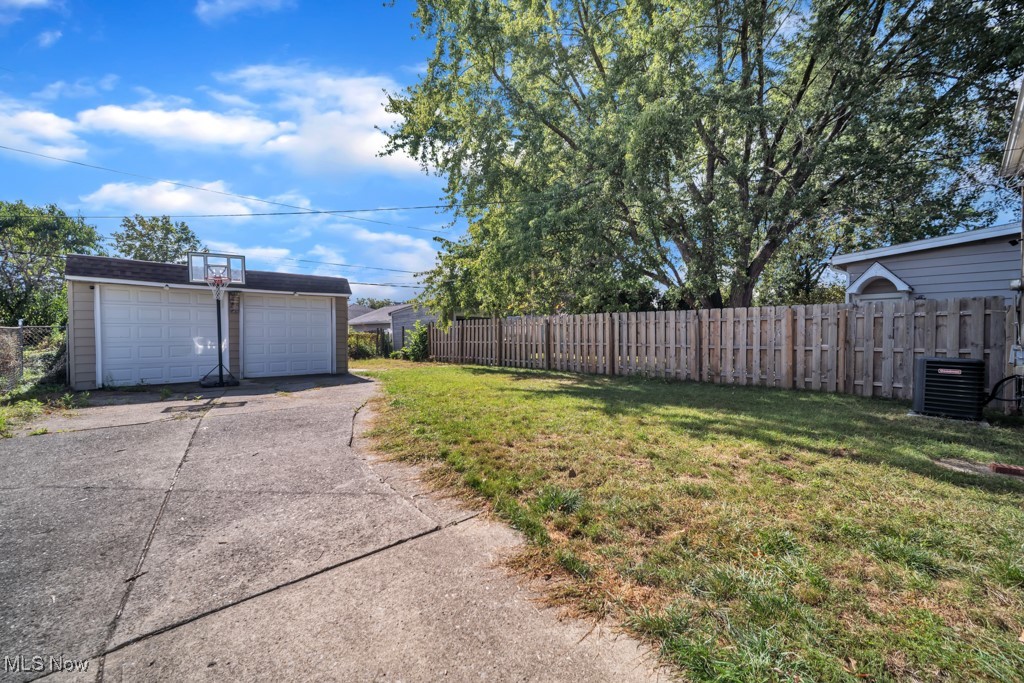 4005 Pershing Avenue Parma OH 44134