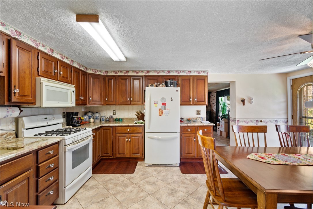 6031 Raindrop Road SE Amsterdam OH 43903