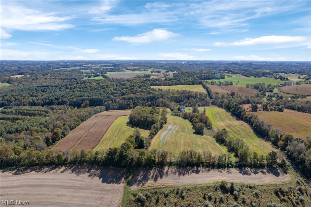 6031 Raindrop Road SE Amsterdam OH 43903
