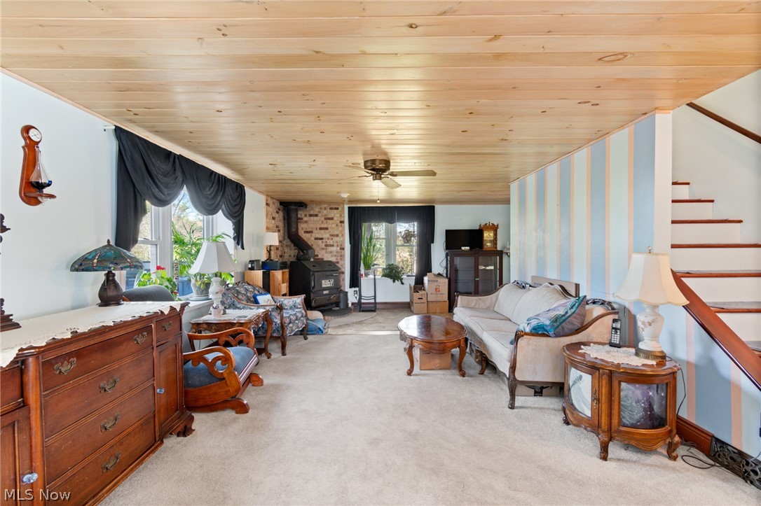 6031 Raindrop Road SE Amsterdam OH 43903