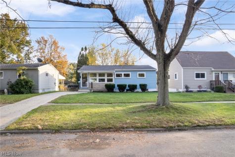 1098 Carnegie Avenue Akron OH 44314