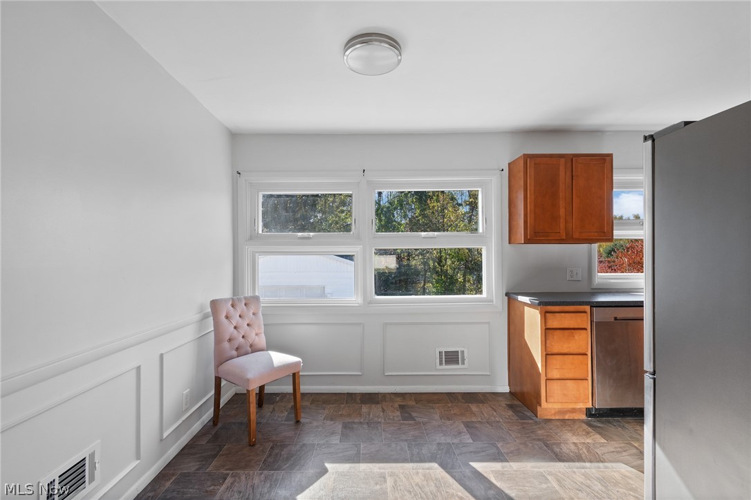 1098 Carnegie Avenue Akron OH 44314