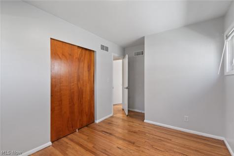 1098 Carnegie Avenue Akron OH 44314