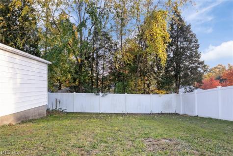 1098 Carnegie Avenue Akron OH 44314
