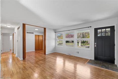 1098 Carnegie Avenue Akron OH 44314
