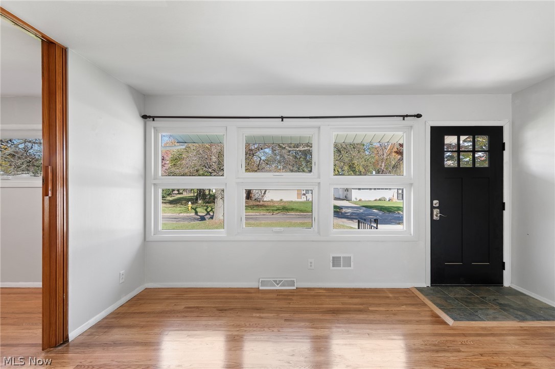 1098 Carnegie Avenue Akron OH 44314